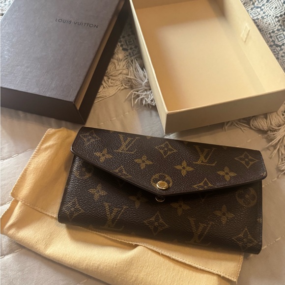 Louis Vuitton Brown Monogram Wallet - Picture 3 of 3
